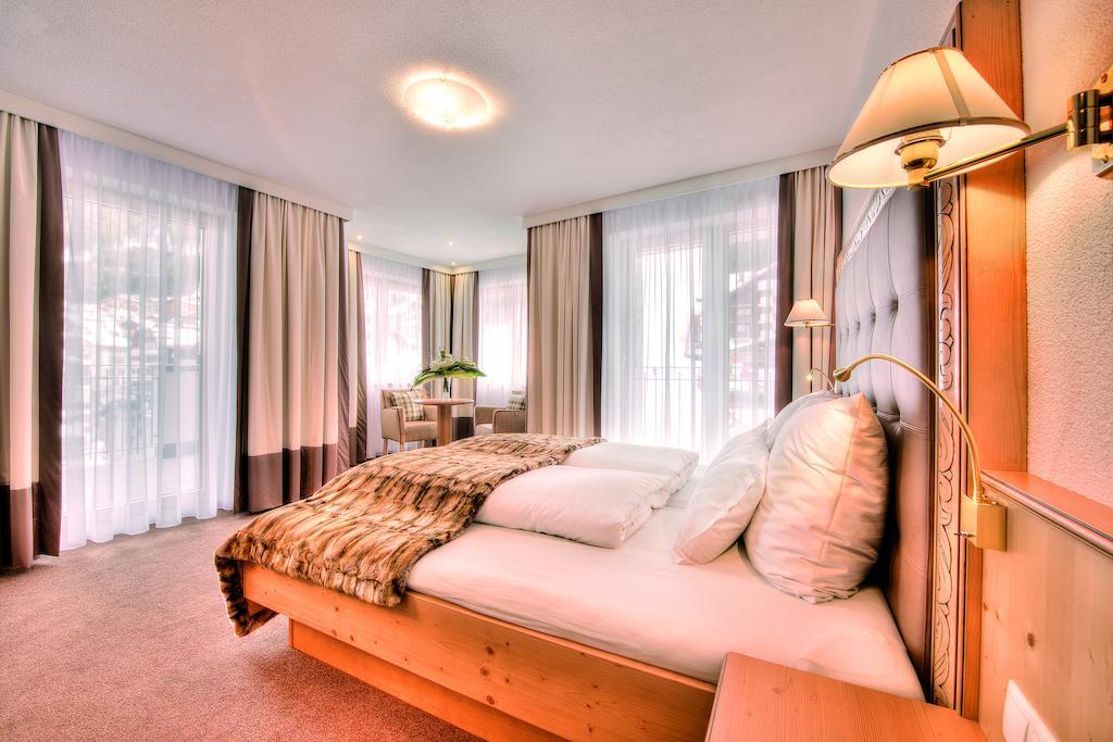 Hotel Garni Urezza Ischgl Exterior photo
